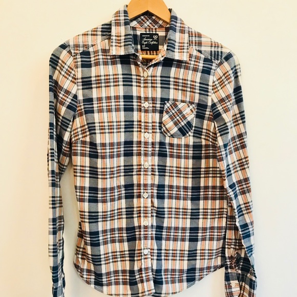 AEO- Soft Boyfriend Shirt - Picture 3 of 7